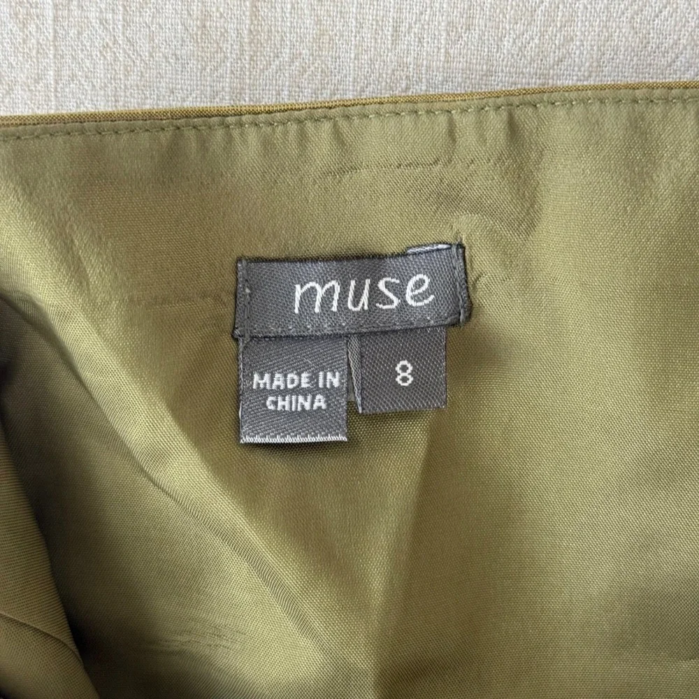 Muse 2 Piece Pant Set Womens 8 Green 100% Silk Beaded Embroidered Crop Top Pants